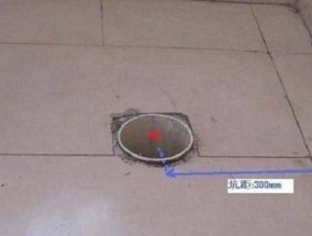 马桶移位方法指南（实用技巧帮助您轻松搬动马桶）