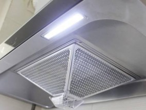 美仕抽油烟机滤网清洗指南（轻松掌握如何清洗美仕抽油烟机滤网）