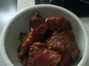 电饭煲焖牛肉的妙招（解决焖牛肉过于味浓的问题）