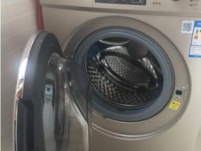 洗衣机里面的臭味是怎么回事（揭开洗衣机发臭的原因和解决方法）