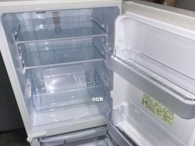 夏普冰箱故障灯闪烁的原因及解决方法（探究夏普冰箱故障灯闪烁的根本问题）