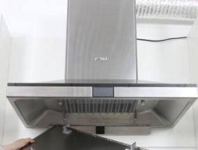 如何正确清洗传统的排油烟机（传统排油烟机清洗方法及注意事项）