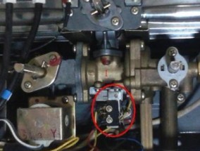 天然气热水器打不着火的解决方法（解决天然气热水器无法点火的实用技巧）