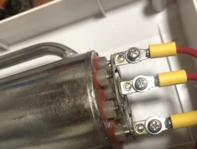 燃气灶气管插头发热问题解决方法（如何避免燃气灶气管插头发热及安全隐患）