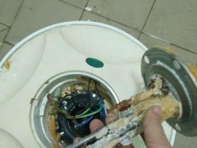 如何清洗燃气热水器内胆（简单易行的清洁步骤）