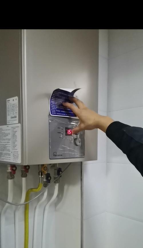 海尔壁挂炉升温过快故障检修（解决壁挂炉升温过快的实用方法）  第1张