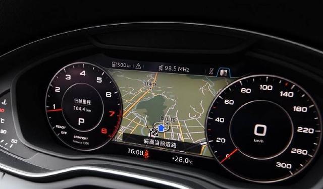 奔驰后显示器总亮的原因及解决方法（解析奔驰后显示器总亮的问题）  第1张