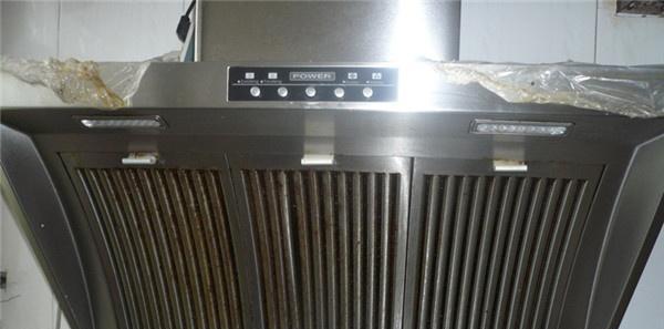 轻松清洗海燕牌抽油烟机，让厨房焕然一新（快速、高效、彻底）  第1张