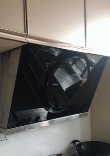 老板油烟机拆洗全攻略（轻松搞定老板油烟机的清洁）  第3张