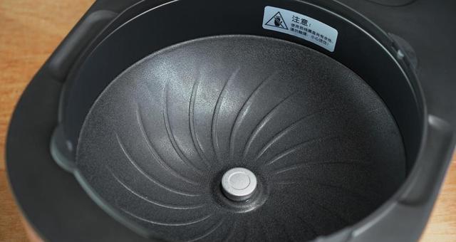 苏泊尔电饭煲没电怎么办？故障排除和解决步骤是什么？  第3张