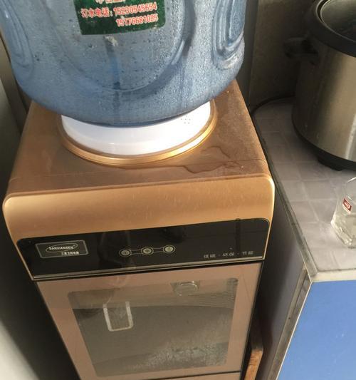 格力饮水机漏水怎么办？维修步骤和注意事项是什么？  第2张