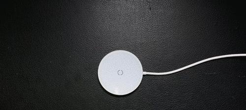 充电器外套保护壳的拆卸方法是什么？  第2张