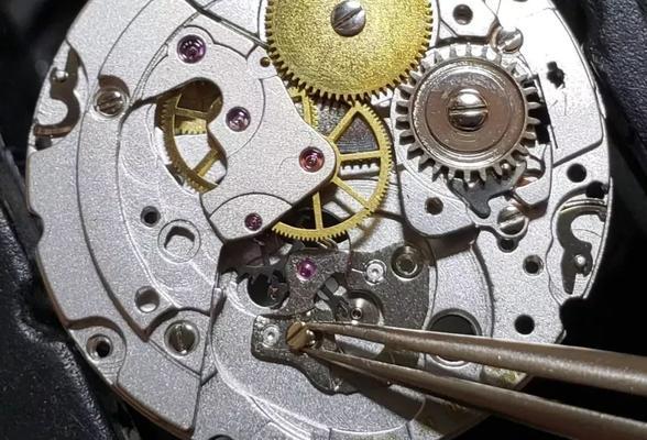 蓝牙耳机盒盒套怎么拆？拆卸过程中需要注意什么？  第2张