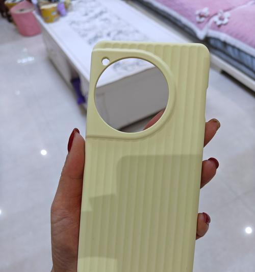 苹果3造型手机壳哪种颜色更受欢迎？  第1张